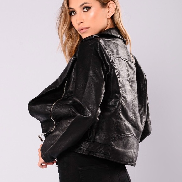 🔺NEW🔺Faux leather jacket - Picture 3 of 4